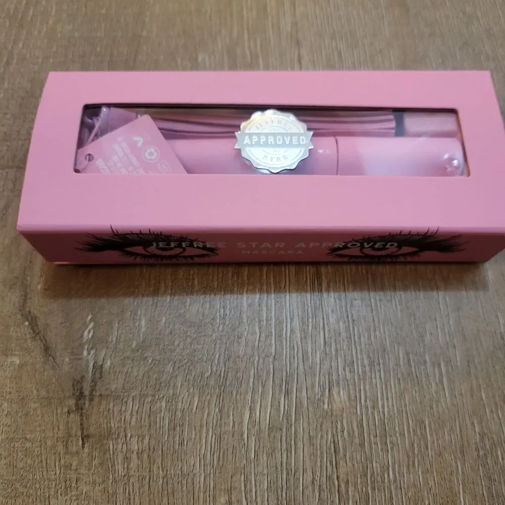 Jeffree Star Approved Mascara with Free Jeffree Star Hat